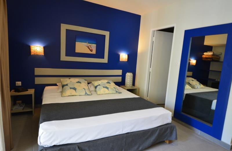 Hotel Exsel Ermitage Saint-Gilles Les Bains Exterior photo
